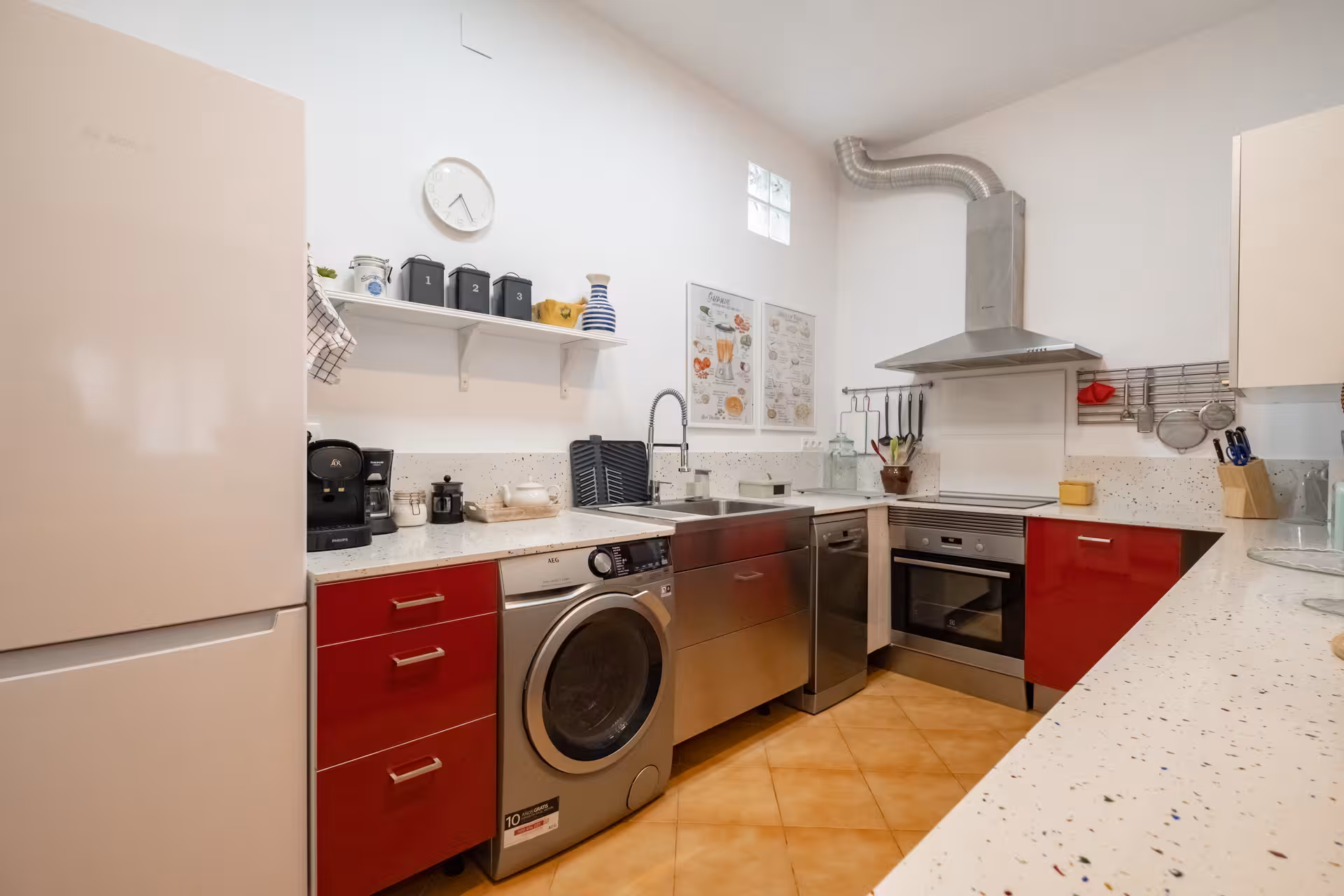 Fully equipped modern kitchen